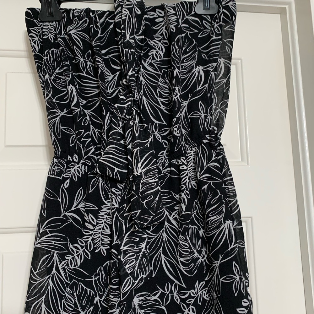 Strapless romper